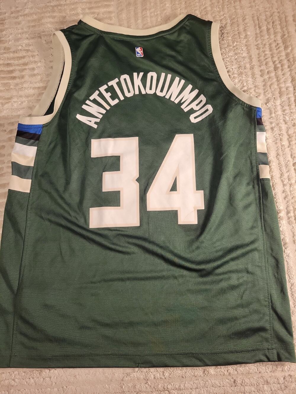 Fanactics Giannis Antetokounmpo Milwaukee Bucks Jersey Youth Large Basketball